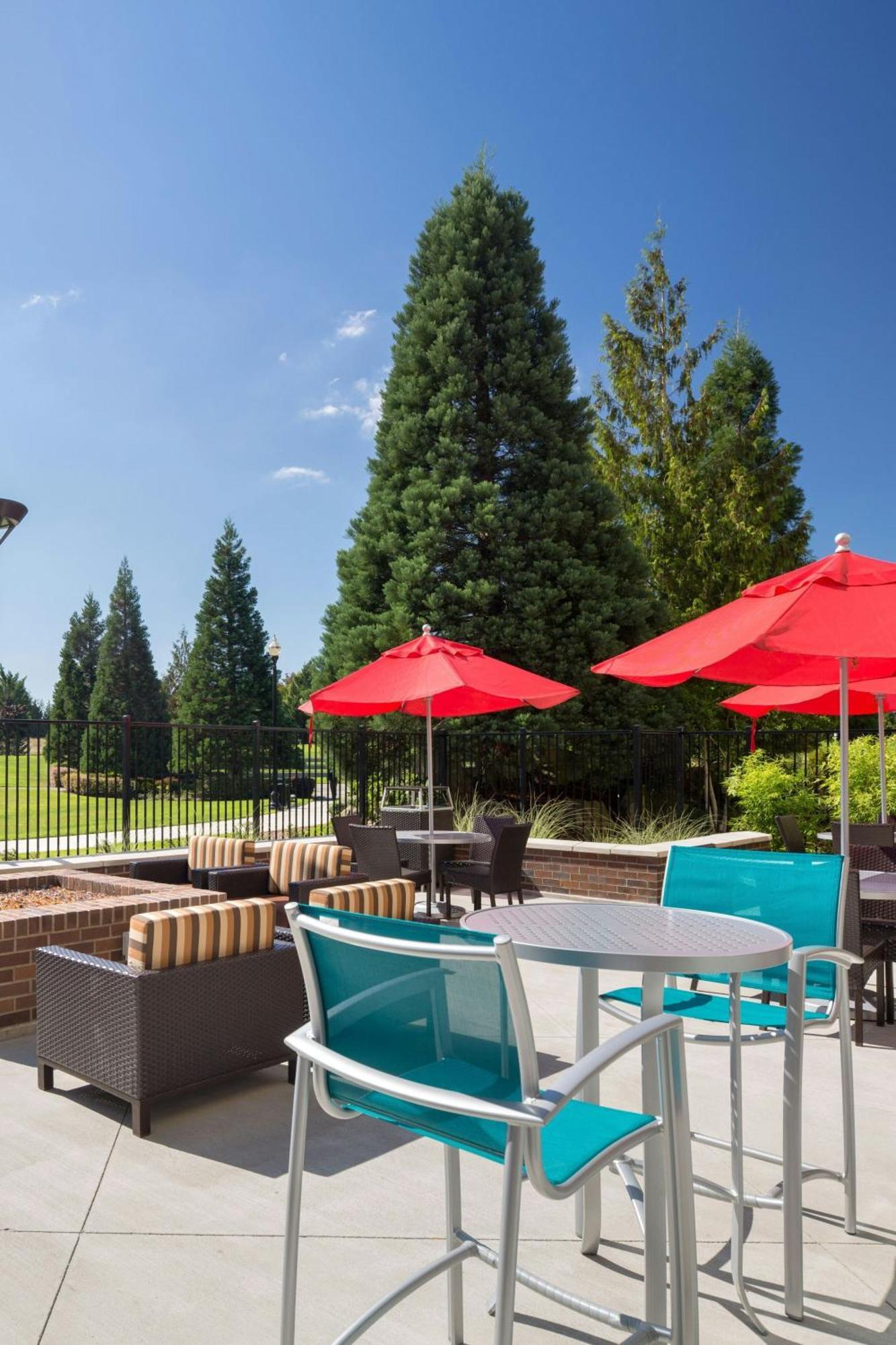 Towneplace By Marriott Suites Portland Vancouver Evergreen Экстерьер фото