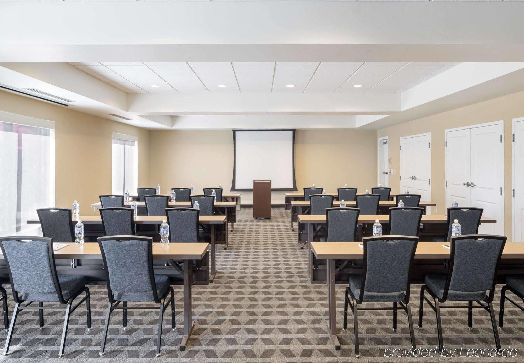 Towneplace By Marriott Suites Portland Vancouver Evergreen Экстерьер фото